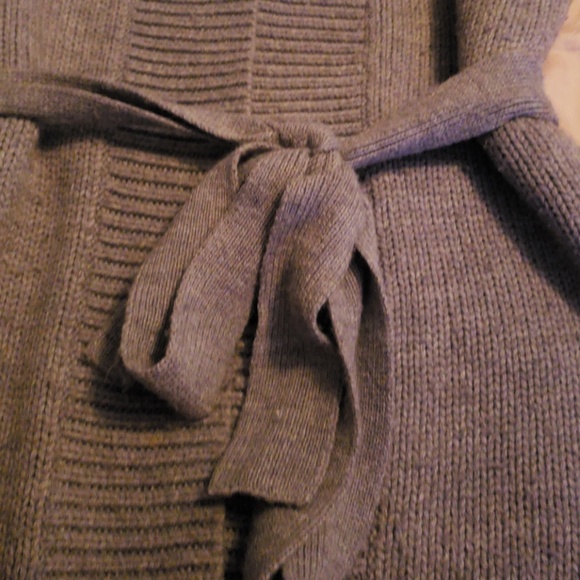 Open sweater with belt - Picture 3 of 4